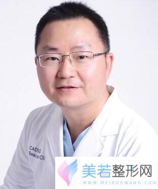 陈滔