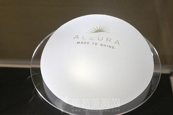 隆胸手术价格贵吗?国产的假体多少钱?