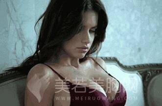 隆胸手术要花多少钱?原来“它”是隆胸假体中的贵族!